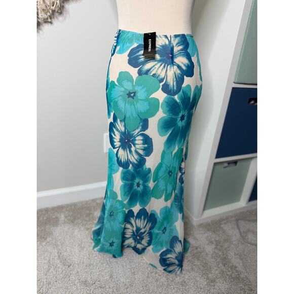 Vintage Y2K Express Blue 100% Silk Floral Phoebe Buffay Long Maxi Skirts S NWT - Picture 2 of 6